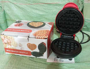 Mini Waffle Maker Machine – Non-Stick Quick Breakfast Tool
